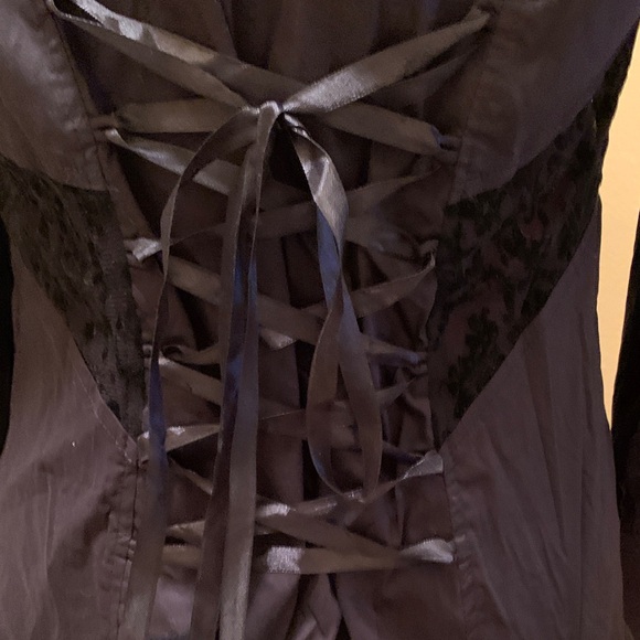 Clocolor Chic Black Ruffled Women's Blouse very Detailed with lace up back - Picture 9 of 16